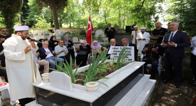 Samsun'daki 15 Temmuz şehidi Ferdi Yurduseven'in kabrine ziyaret