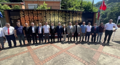 Zonguldak'ta iş kazasında hayatını kaybeden maden işçileri anısına yaptırılan anıt açıldı