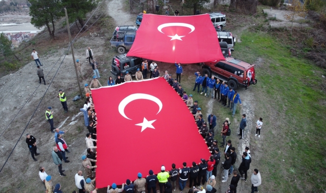 Ayancık'ta Bayrak Yürüyüşü düzenlendi