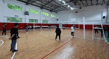 Yağlıdere'de Kamu Kurumları Arası Voleybol Turnuvası Heyecanı Başlıyor