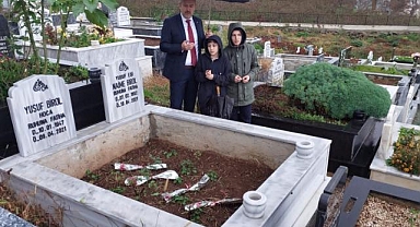 Ebediyete irtihal eden öğretmenler kabirleri başında anıldı