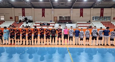 Okul sporlarında futsal heyecanı başladı 