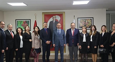 Vali Serdengeçti, öğretmenleri makamında kabul etti