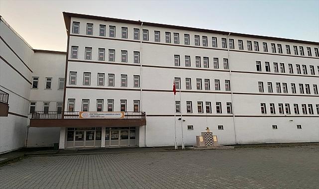 Bolu'da gıda zehirlenmesi şüphesiyle hastaneye kaldırılan 17 öğrenci taburcu edildi