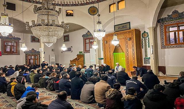 Şehitler için sabah namazında buluşma etkinliği düzenlendi