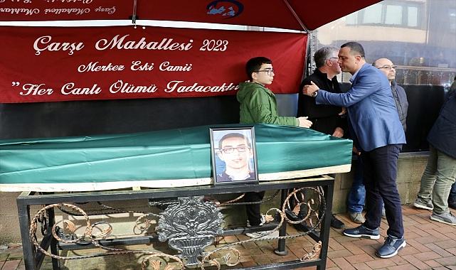 Trabzon'daki fırtınada dalgalara kapılarak hayatını kaybeden öğrencilerin cenazesi defnedildi