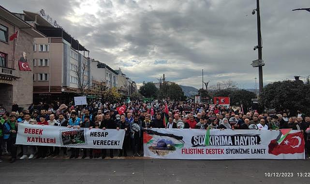 TÜGVA Giresun Filistin’e destek yürüyüşünde
