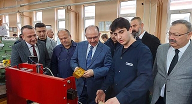 Vali Serdengeçti, iş birliği ve destek sözü verdi