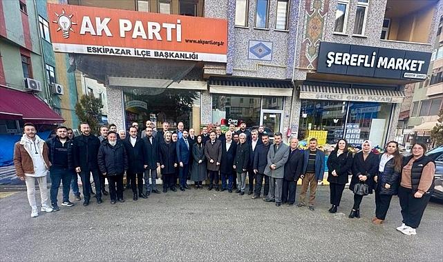 AK Parti heyetinden esnaf ziyareti