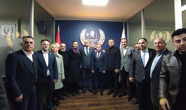 Alucralılardan Çavuşoğlu'na tam destek