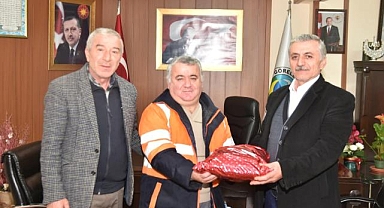 Belediye personeli ödüllendirildi