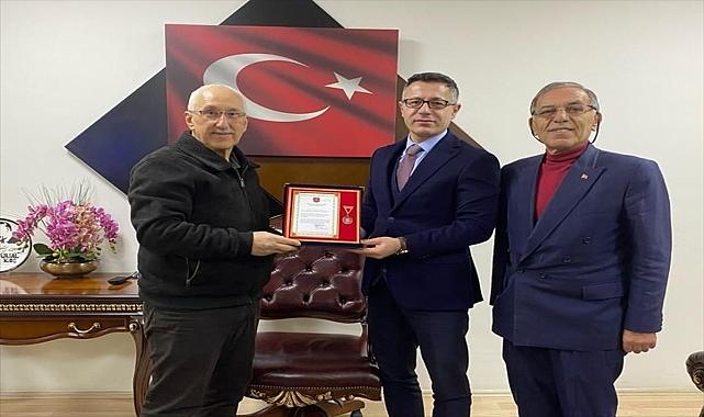 Bulancak'ta Türk Silahlı Kuvvetlerini Güçlendirme Vakfı bağışçılarına plaket