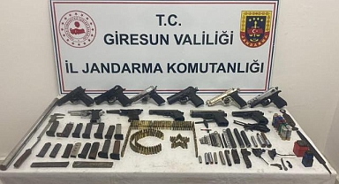 Cephanelik gibi eve baskın!