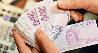 Emeklilerin maaşıyla ilgili açıklama AK Parti'den geldi