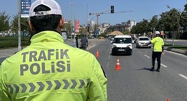 Trafikte yeni dönem: Karekodlu plaka uygulaması başladı!