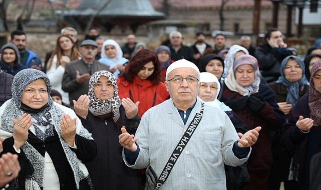 Umre kafilesi dualarla uğurlandı