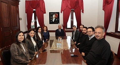 Vali Serdengeçti'den Eczacılar Odasına ziyaret