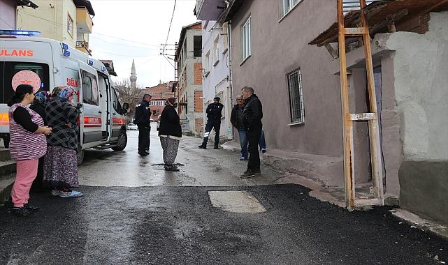 Yalnız yaşayan yaşlı adam evinde ölü bulundu