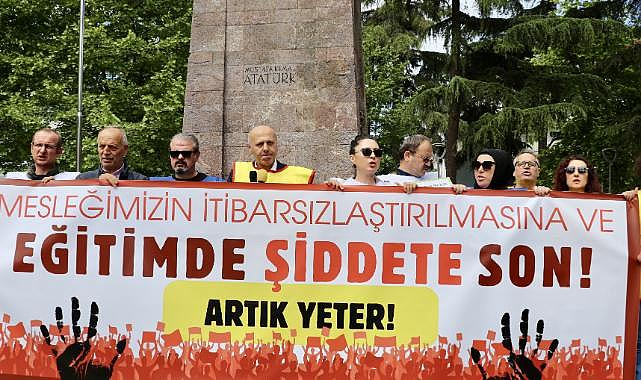 Trabzon'da eğitim sendikalarından okul müdürünün öldürülmesine tepki