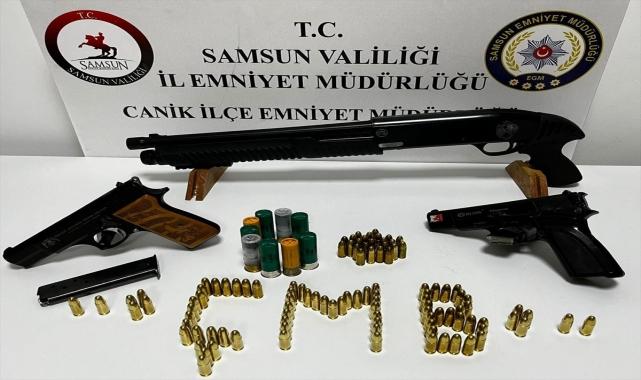 Silah ticareti yapan 2 şüpheli yakalandı