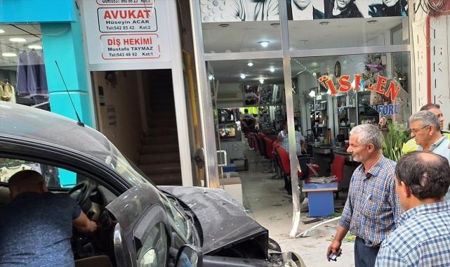 Trafik kazasında 2 kişi yaralandı