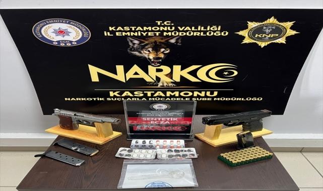 Uyuşturucu operasyonunda 4 şüpheli gözaltına alındı