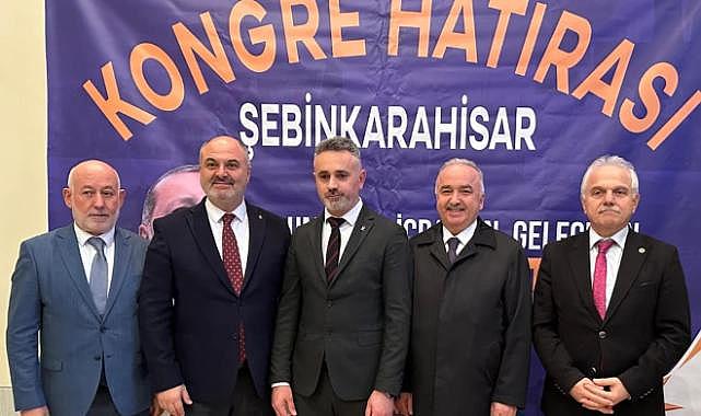Şebinkarahisar AK Pari'de Karakurt güven tazeledi