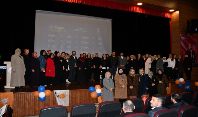 AK Parti Vezirköprü Kadın Kolları Başkanlığına yeniden Yanğa seçildi