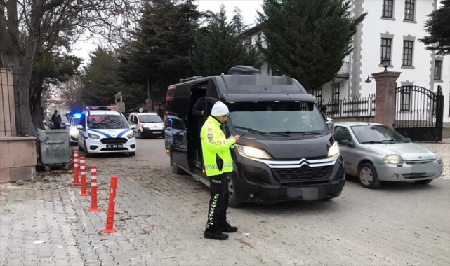Merzifon'da öğrenci servisleri denetlendi