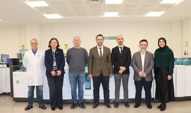 Tıbbi Biyokimya Kliniği İlk Uzmanını Mezun Etti: Dr. Engin Işık GEAH'ta Gurur ve Mutluluk Rüzgarı