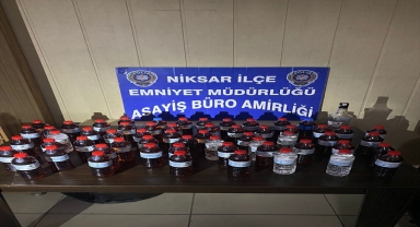 Tokat'ta 29,5 litre sahte içki ele geçirildi