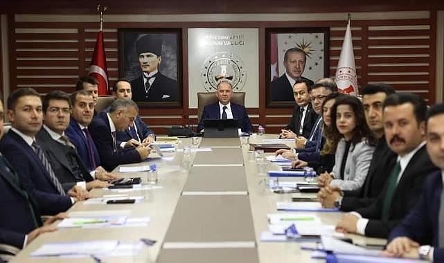 Vali Serdengeçti Kaymakamlarla Bir Araya Geldi.