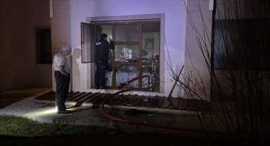 Bolu'da apartmanda çıkan yangın söndürüldü