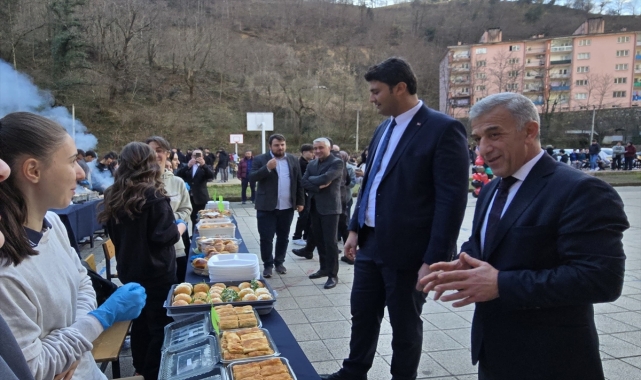 Çaykara'da SMA hastası çocuklar yararına kermes düzenlendi