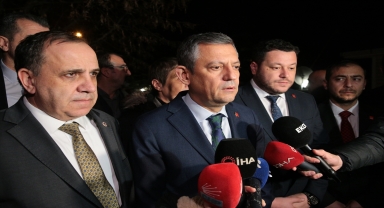 CHP Genel Başkanı Özel, Kartalkaya'daki yangında yakınlarını kaybeden aileleri ziyaret etti: