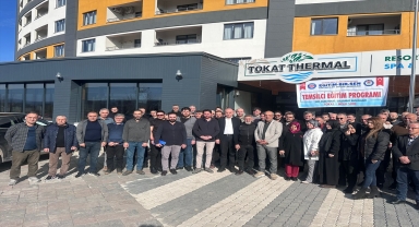 Eğitim-Bir-Sen Tokat 1 Nolu Şube, iş yeri temsilcileri eğitim toplantısı düzenledi