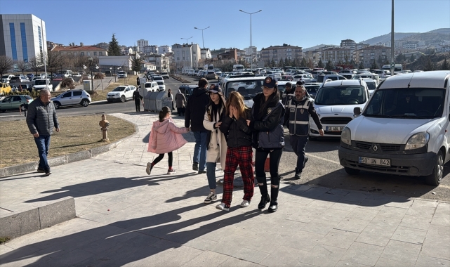 Kartalkaya'daki otel yangınında hayatını kaybedenlerin yakınlarını arayarak rahatsız eden şüpheli adliyede