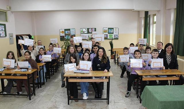 KAYMAKAM SARI, ÖĞRENCİLERİN HEYECANINI PAYLAŞTI