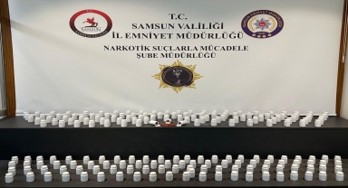 Samsun'da 10 bin 230 sentetik ecza hapı ele geçirildi