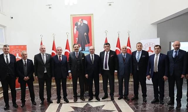 Tarım Bakan Yardımcısı Gümen ve TOBB Başkanı Hisarcıklıoğlu' ndan, Vali Serdengeçti'ye ziyaret