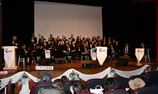 Vezirköprü'de Tüketici Hakları Derneği Türk Sanat Müziği Korosu'ndan konser