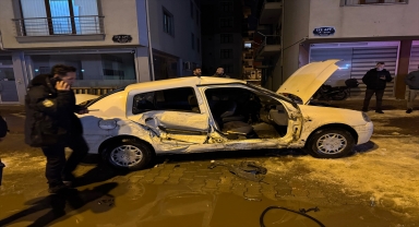 Bartın'da ambulans ile otomobilin çarpıştığı kazada 7 kişi yaralandı