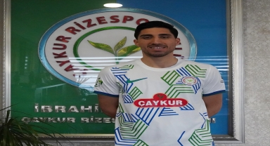 Çaykur Rizespor, Berkay Özcan'ı transfer etti