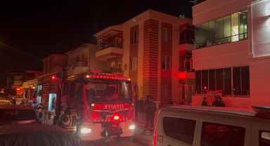 Çorum’da bir evde çıkan yangında 4 kişi dumandan etkilendi