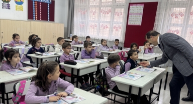 Doğu Karadeniz'deki okullarda yarıyıl tatilinin ardından ilk ders zili çaldı