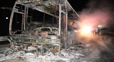 Kastamonu'da seyir halindeki yolcu otobüsü yandı