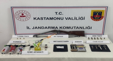 Kastamonu'da uyuşturucu operasyonunda 2 zanlı tutuklandı