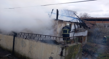 Ordu'da çıkan yangında ev kullanılamaz hale geldi