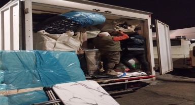 Samsun'da nakliye aracında ev eşyaları arasına gizlenmiş 1 ton etil alkol bulundu