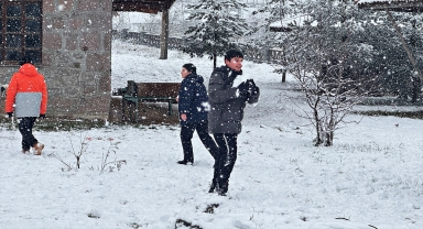 Samsun'un yüksek kesimlerinde kar etkili oldu